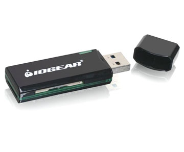 IOGEAR SuperSpeed USB 3.0 SD/Micro SD Card Reader / Writer